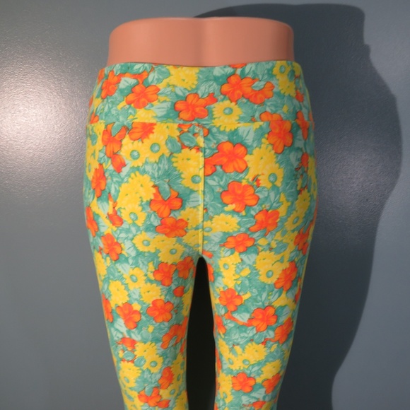 LuLaRoe leggings in floral print - Picture 3 of 5